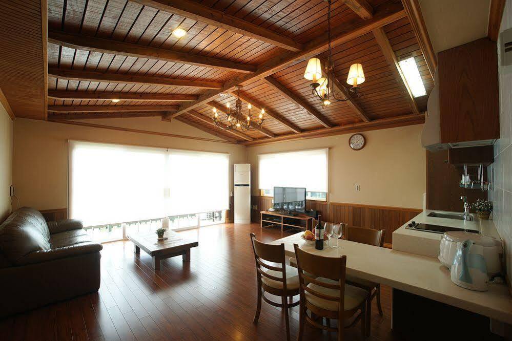 Uts Village Jeju Ngoại thất bức ảnh